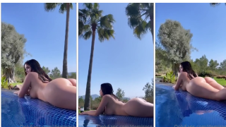 Demi Rose Nude Pool Teasing Video Leaked